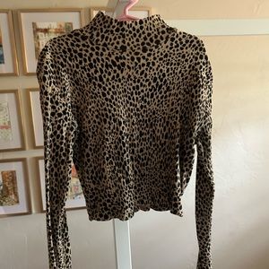 Leopard brandy Melville long sleeve cropped turtleneck